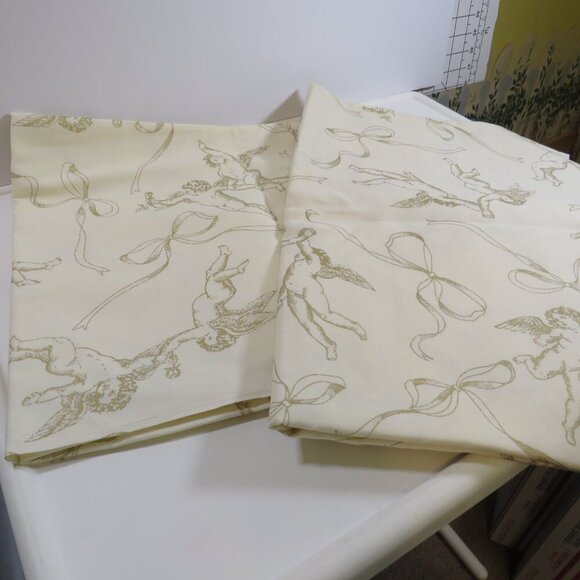 Fabric CHERBS Light Cream with Warm Gold (Baby Angels) Heavy Weight 2.5 lbs - Picture 1 of 11